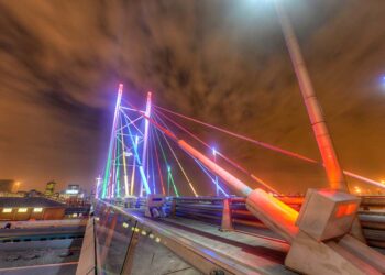 South African Rand Could Rise Further by Month-end, Investec Says, but Next SARB Decision Is a Risk