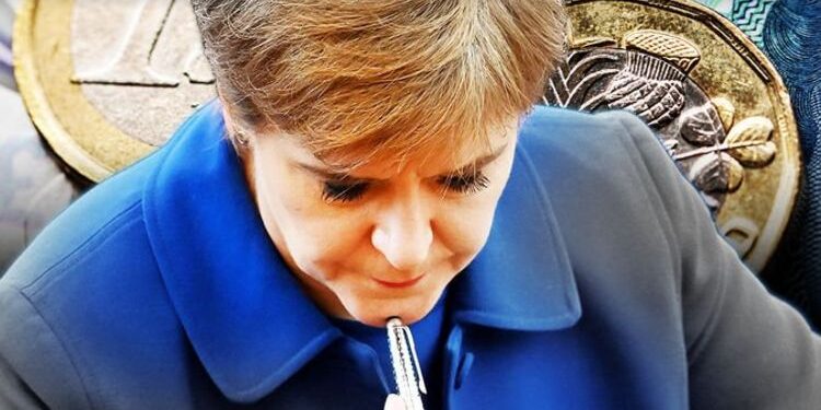 Nicola Sturgeon handed brutal warning as independent Scotland WOULD face currency crisis | Politics | News