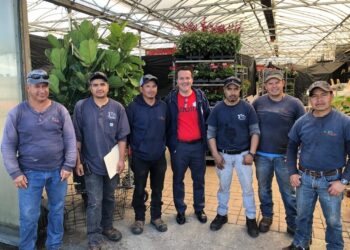 Vancouver startup banks on a niche: unbanked seasonal farm workers
