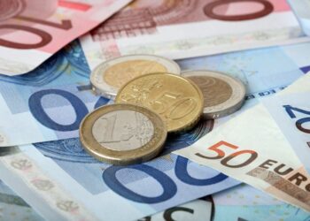 EUR/USD risks extra losses below 1.2050 – UOB