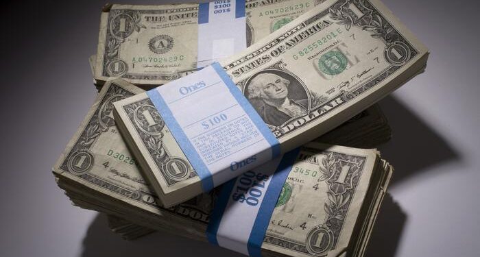 EUR/USD, USD/JPY Look to PMI Data & Yields