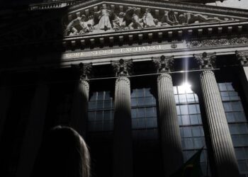 Premarket stocks: Who’s right about a recession — markets or the Fed?