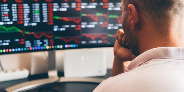 Why currency trading involves major risks
