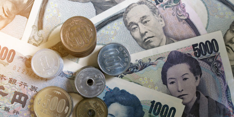 Japanese Yen Plunges to 32-Year Low Against US Dollar — Another Intervention by Authorities Expected – Economics Bitcoin News