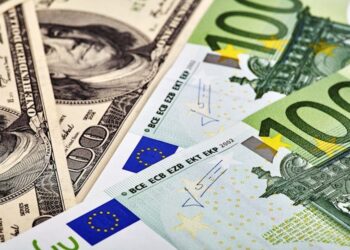 EUR/USD Back below the 0.9800 figure on US hot PCE and solid US dollar