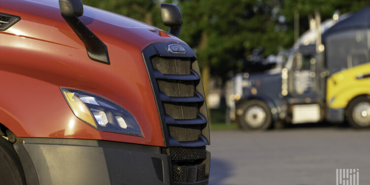 Borderlands: Exports of Mexican-made trucks jump 25% in October