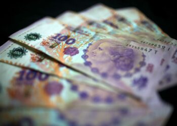 S&P pushes Argentina’s local currency rating deeper into junk territory