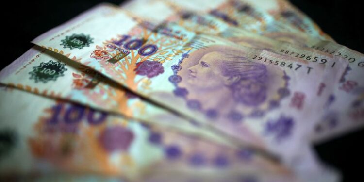 S&P pushes Argentina’s local currency rating deeper into junk territory