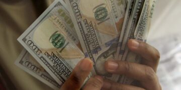 Lebanese man makes off with US$30,000 in fake currency exchange deal