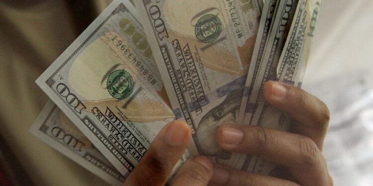 Lebanese man makes off with US$30,000 in fake currency exchange deal
