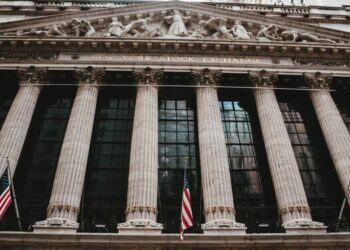 Cascades Inc. (TSE:CAS) has an average broker recommendation of “Hold.”