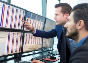 Trading opportunities for Bitcoin, EUR/USD, EUR/CAD, USD/JPY, EUR/JPY, Crude and Gold [Video]