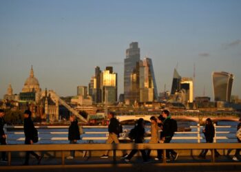 Britain’s financial services exports tick higher, U.S. top customer