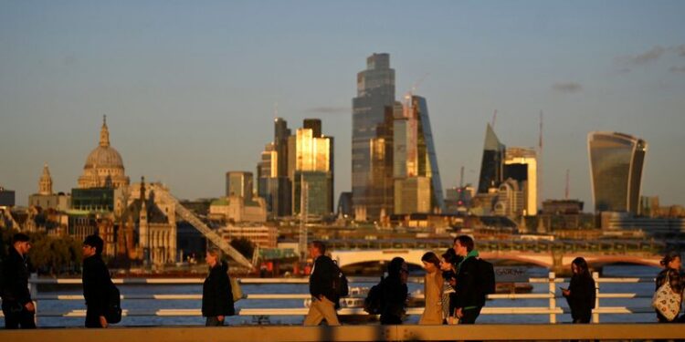 Britain’s financial services exports tick higher, U.S. top customer