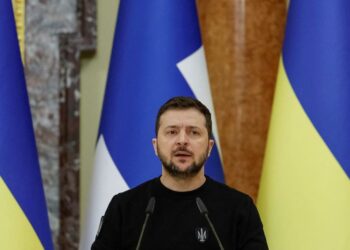 Zelenskiy says Ukraine needs decisions on modern tanks deliveries