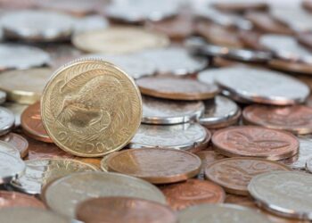 NZD/USD: Double top reversal at 0.6513-27 weekly/monthly resistance area [Video] – FXStreet