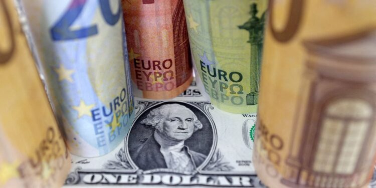 Swedish crown rallies after central bank rate hike
