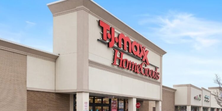 Mid-America Brokers Sale of Fully Leased Countryside Shopping Center