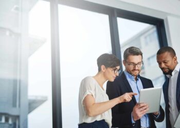 Top brokers name 3 ASX shares to buy today 22 March 2023