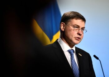 EU urges firm results, green alliance from US trade talks
