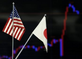 Japanese yen rise as First Republic Bank woes spook markets