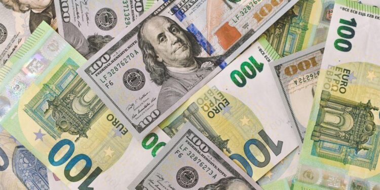 Weekly Review Of Azerbaijan’s Foreign Exchange Market