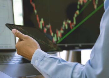 Interactive Brokers Group's March DARTs down 16% Y/Y – Seeking Alpha