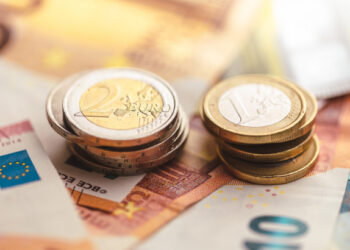 EUR/USD Forecast – Euro Continues to Fall