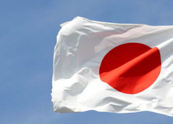 USD/JPY testing key support at 134.00