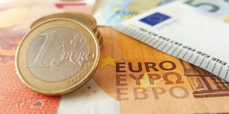 EUR/USD Bears Target 1.08 As DXY Rebounds