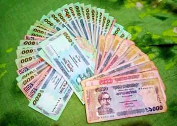 Bangladesh joins Pak and Egypt, goes for floating currency exchange regime