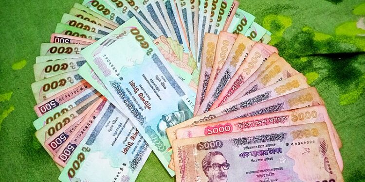 Bangladesh joins Pak and Egypt, goes for floating currency exchange regime