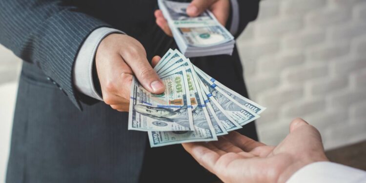Mark Lister: Is the US dollar at risk of being dethroned?