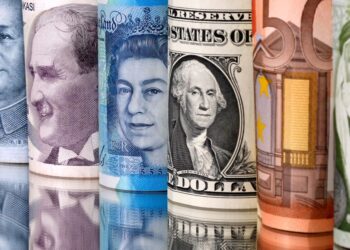 Analysis: Forex derivatives nudged out into the open as regulations increase costs