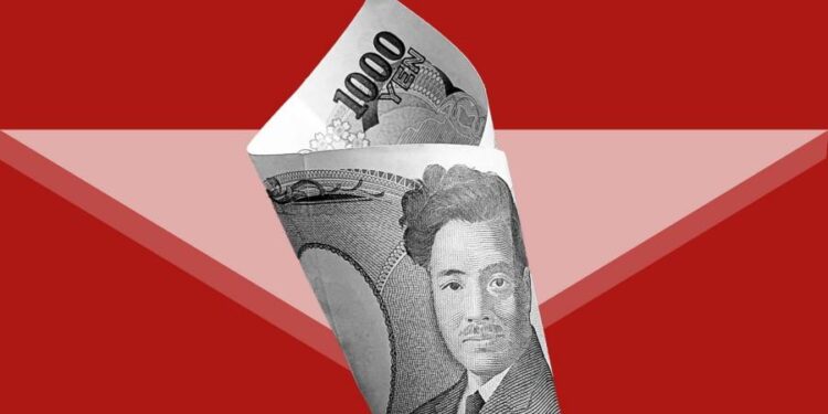 Japanese yen falls to 7-month low against dollar