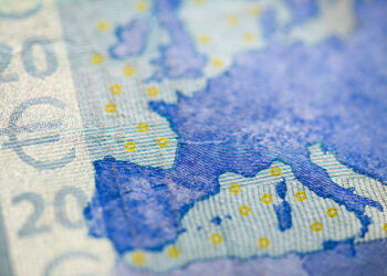 EUR/USD Consolidates Around 1.0810 as Powell’s Speech Influences Market Sentiment