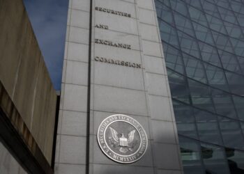 The SEC Has a Plan to Save Smaller Brokers. Ban Exchanges’ Volume Discounts.