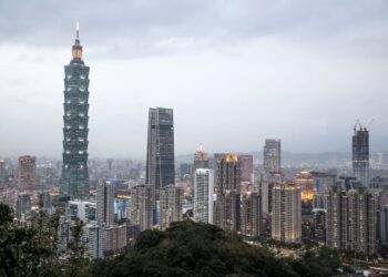Taiwan Dollar Overtakes Offshore Yuan as a Carry Trade Currency
