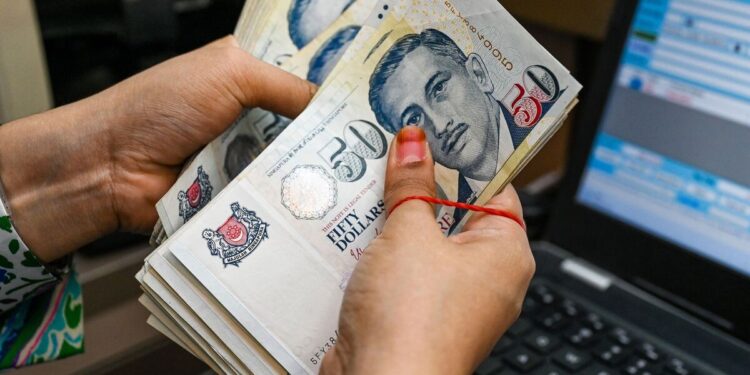 SGD/MYR: Singapore Dollar at All-Time High Against Ringgit on Policy Gap