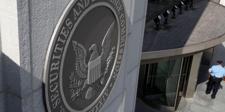 US SEC proposes limits on brokerage trading rebates