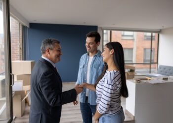 New York City Proposes Shifting Broker’s Fees From Renters to Landlords — RISMedia