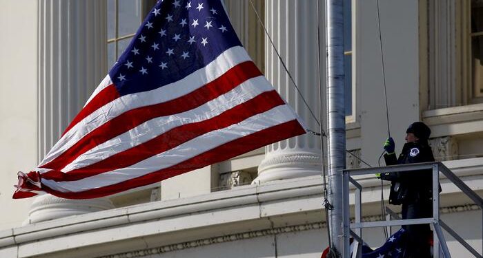 US Dollar Slides on Fed Tilt but CPI Fears Linger. Will Treasury Yields Go Lower?