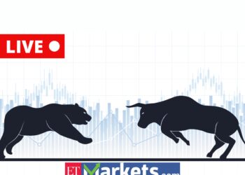 Stock Market Highlights: Nifty giving consolidation signs. What traders should do next week