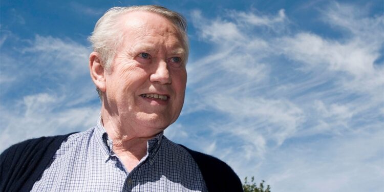 One good thing leads to another: The legacy of Chuck Feeney, a radical billionaire