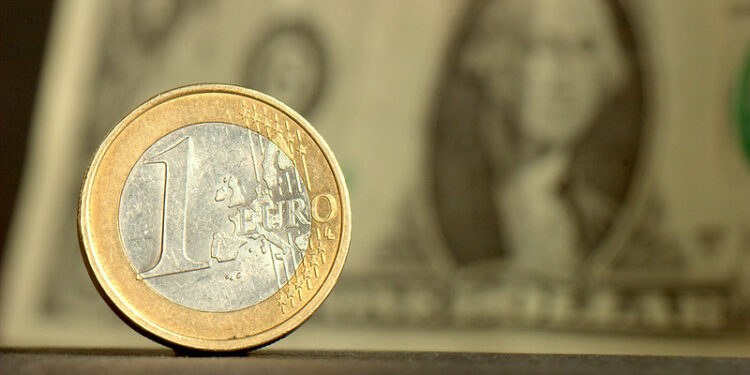 Rosną problemy euro. Czynniki wpływające na kurs EUR/USD
