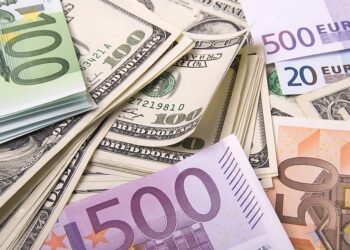 US Dollar surges as caution returns ahead of first-tier events
