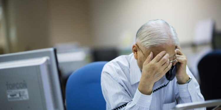 Hong Kong’s Small Brokers Push for New Rules to Revive IPOs