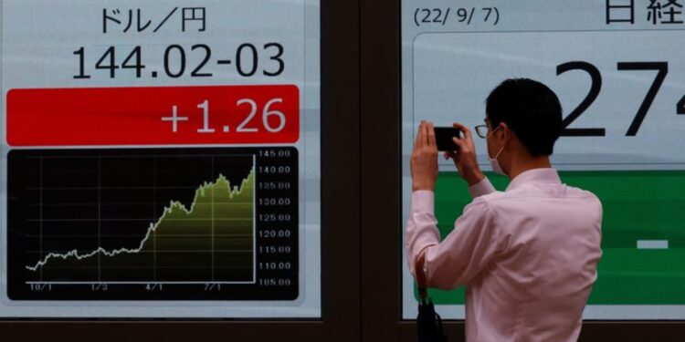 Japan’s finance minister: Watching currency moves carefully