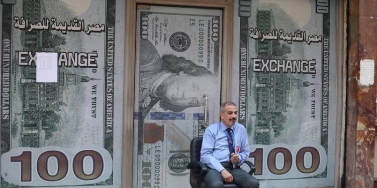 US dollar hits highest exchange rate on Egypt’s black markets