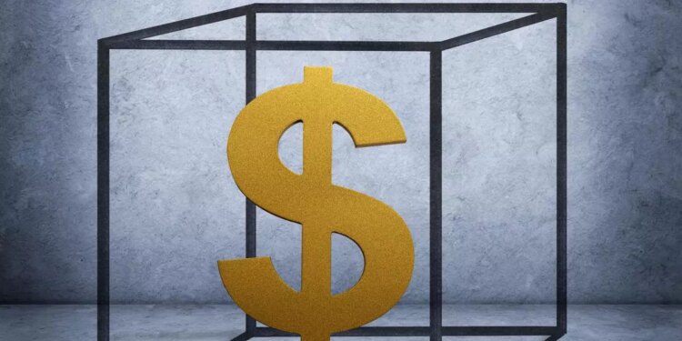 Currency Outlook: Dollar Remains Stable